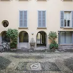 Lägenhet Hacca Collection - Charming In Corso Magenta