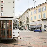 Hacca Collection - Charming In Corso Magenta Lägenhet *