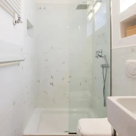 Διαμέρισμα Hacca Collection - Charming In Corso Magenta